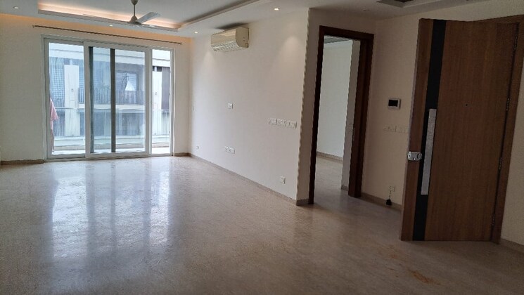 Room, defence colony 3 Bedroom 1950 Sq.Ft. Builder Floor In Defence Colony Delhi 9088547
