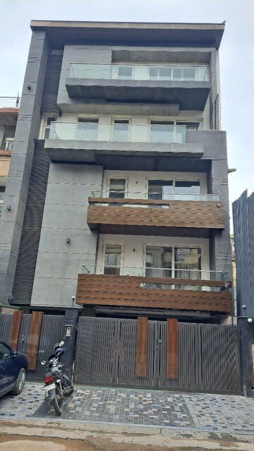 3 BHK Builder Floor – Exterior View View at Defence Colony - for Rent