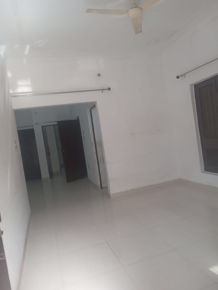 Room, gomti nagar 2 Bedroom 2100 Sq.Ft. Independent House In Gomti Nagar Lucknow 9088575