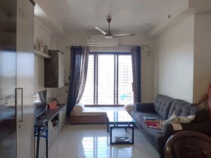 Kitchen in 2.5 BHK Apartment at Metro Heights Kandivali, Kandivali West – for Sale