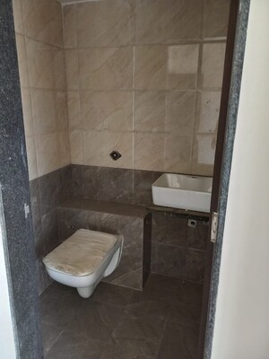 Bathroom in 2 BHK Apartment at Kailash Heights Kandivali, Kandivali West – for Sale