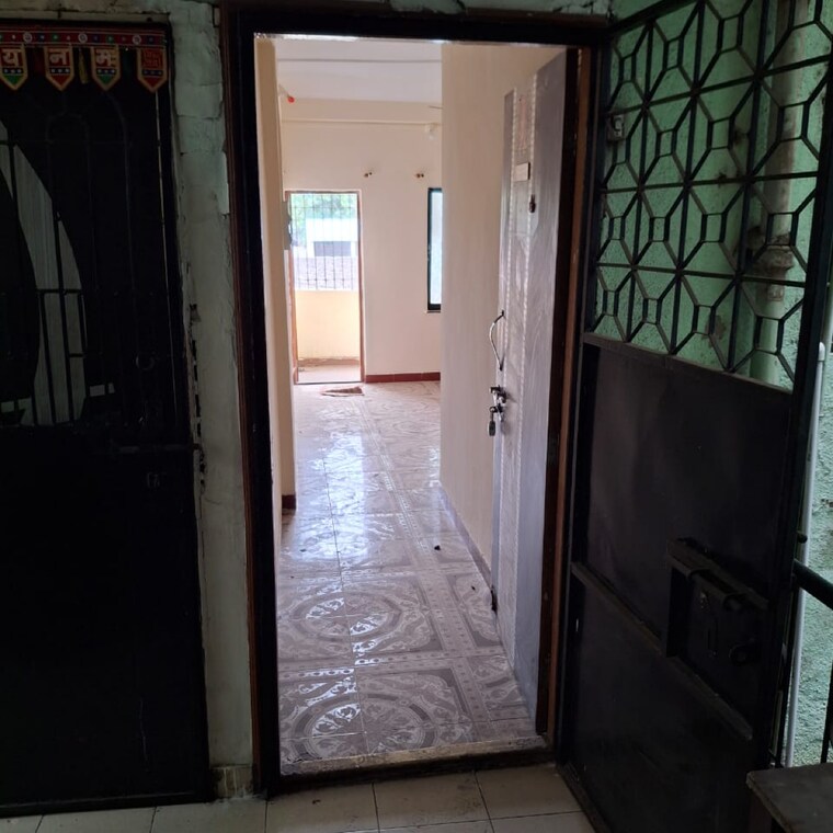 Room, chandan nagar 1 Bedroom 603 Sq.Ft. Apartment In Chandan Nagar Pune 9088605