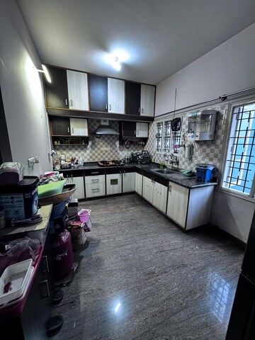 Parking in 3 BHK Builder Floor at Rmv 2nd Stage – for Rent
