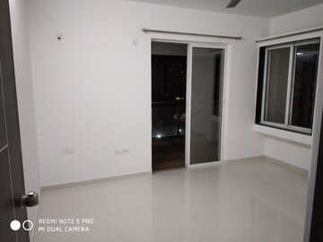 Room in 2 BHK Apartment at Akshay County, Baner – for Rent