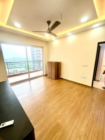 Room in 3 BHK Apartment at Godrej Meridien, Sector 106 – for Rent