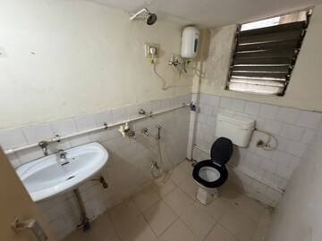 Bathroom in 2 BHK Apartment at Windsor Estate, Kalyani Nagar – for Rent