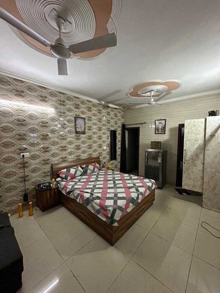 Bedroom, penta-homes 2 Bedroom 1300 Sq.Ft. Apartment In Vip Road Zirakpur 9088648