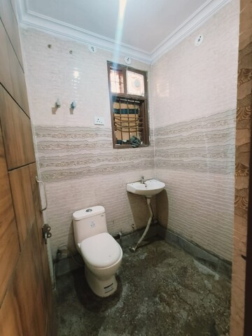 Bathroom in 1 BHK Builder Floor at Saket – for Rent