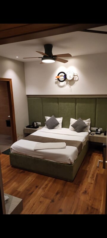 Bedroom in 2 BHK Apartment at Skyline Park, Vip Road – for Rent