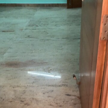 Balcony in 2 BHK Independent House at Jaipuria Plaza, Sector 26 – for Rent