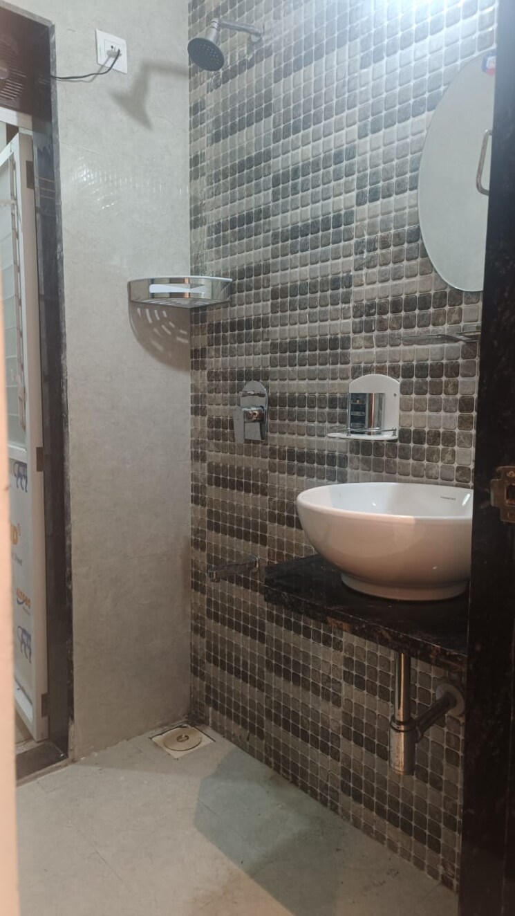 Bathroom, bhairaav-goldcrest-residency 1 Bedroom 663 Sq.Ft. Apartment In Ghansoli Navi Mumbai 9088673