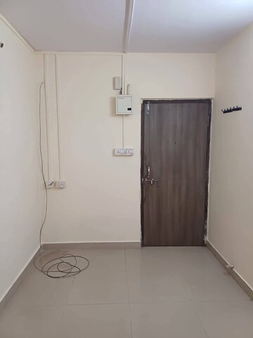 1 RK Apartment For Rent in Satellite Garden, Goregaon East