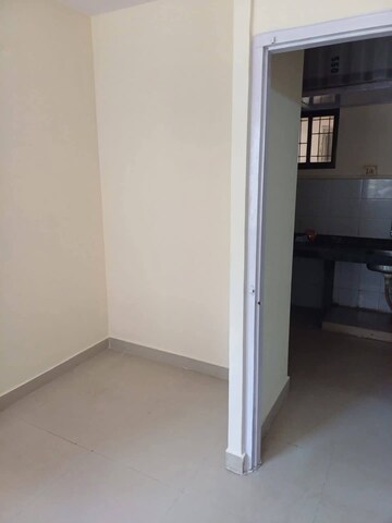 Room in 1 RK Apartment at Satellite Garden, Goregaon East – for Rent