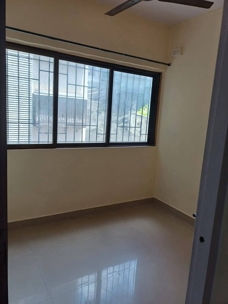 Room, satellite-garden 1 RK 350 Sq.Ft. Apartment In Goregaon East Mumbai 9088675