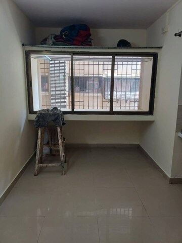 Room in 1 RK Apartment at Satellite Garden, Goregaon East – for Rent