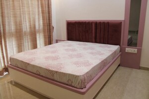 2 BHK Apartment For Sale in Veena Saaz, Kandivali East