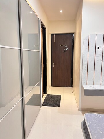 Furnished Amenities in 3 BHK Apartment at Lodha Splendora, Ghodbunder Road – for Rent
