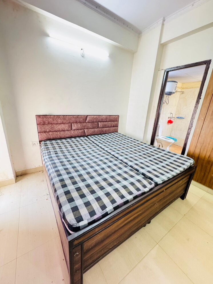 Bedroom, aims-golf-city 2.5 Bedroom 1150 Sq.Ft. Apartment In Sector 75 Noida 9088754