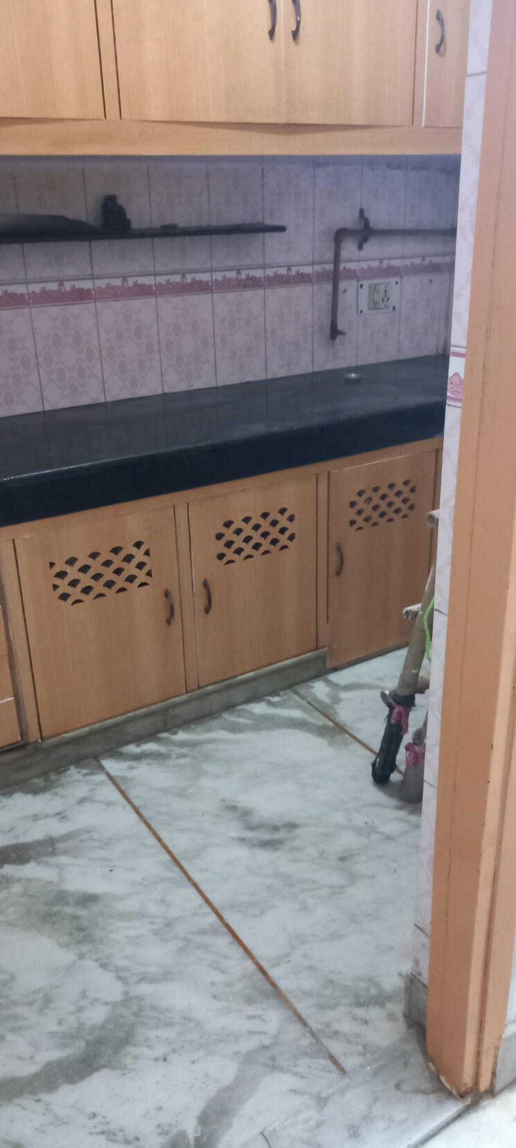 Kitchen, ip extension 2 Bedroom 900 Sq.Ft. Apartment In Ip Extension Delhi 9088770