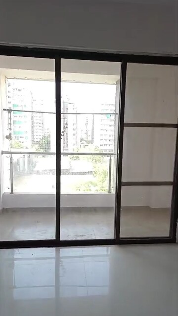 Room in 3 BHK Apartment at Gota – for Rent