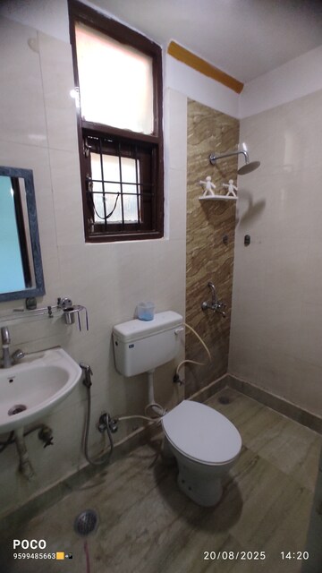 Furnished Amenities in 3 BHK Builder Floor at Kishangarh – for Rent