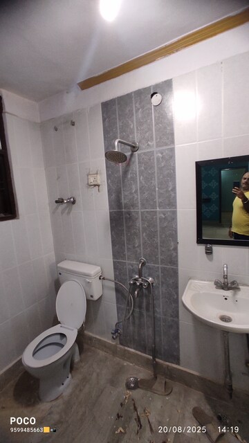 Bathroom in 3 BHK Builder Floor at Kishangarh – for Rent