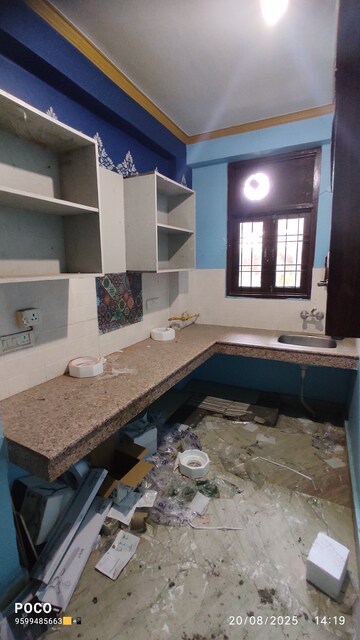 Team Area in 3 BHK Builder Floor at Kishangarh – for Rent