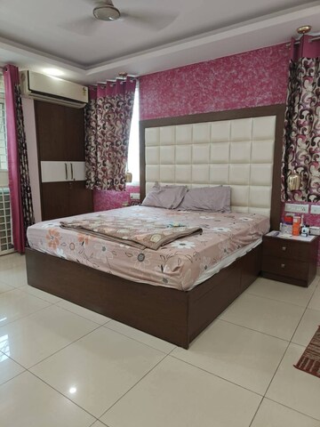 3 BHK Apartment For Rent in Gaur City 2 - 14th Avenue, Sector 16c Greater Noida