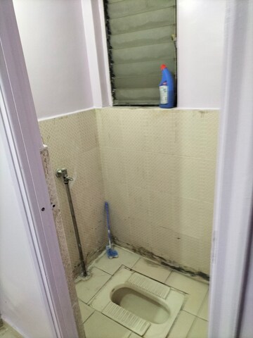 Bathroom in 2 BHK Apartment at Green Natraj Residency, Dhankawadi – for Rent