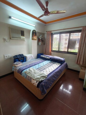 Bedroom in 2 BHK Apartment at Gokul Nagari 1, Kandivali East – for Rent