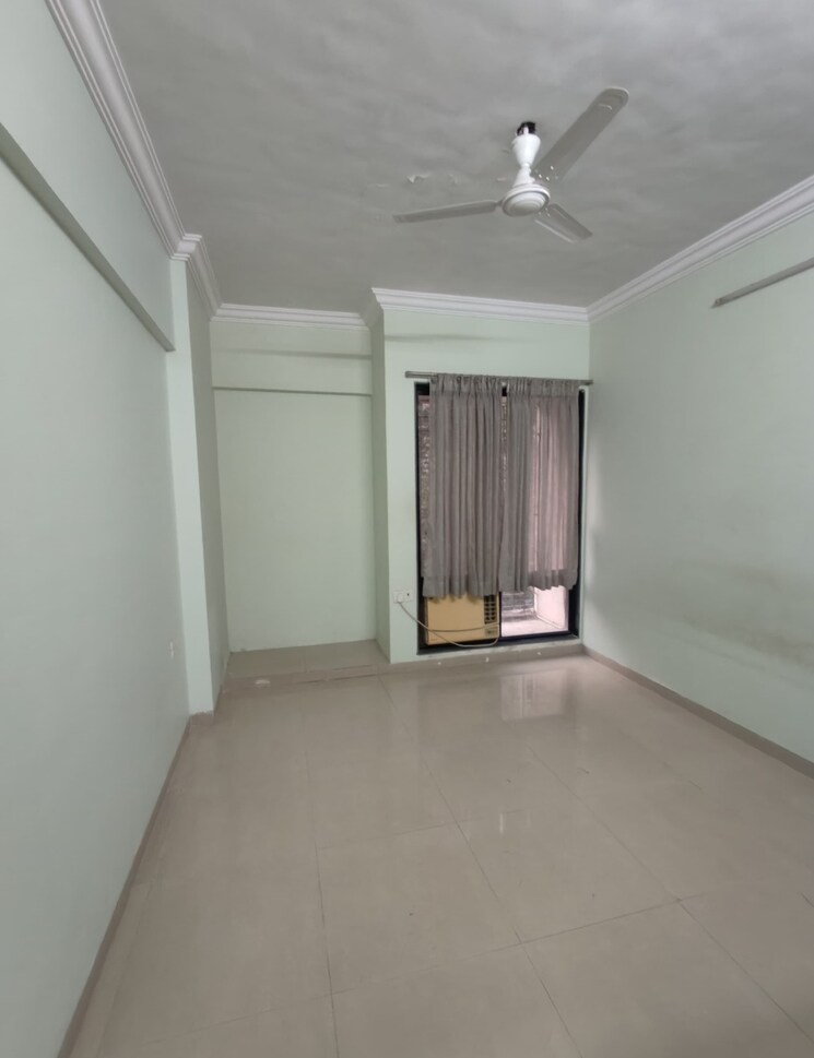 Room, satyam-chs-naupada 3 Bedroom 1580 Sq.Ft. Apartment In Naupada Thane 9088839