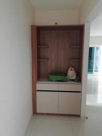 Room in 3 BHK Apartment at Rajapushpa Provincia, Narsingi – for Rent