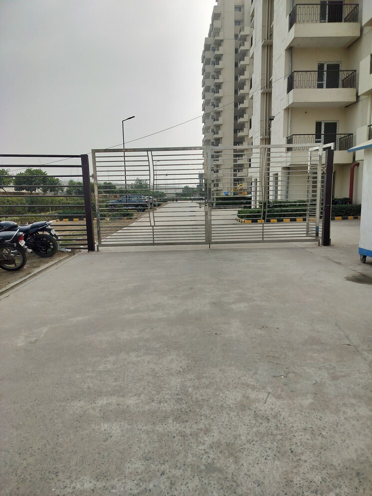 Exterior View, pivotal-riddhi-siddhi 2 Bedroom 587 Sq.Ft. Apartment In Sector 99 Gurgaon 9088865