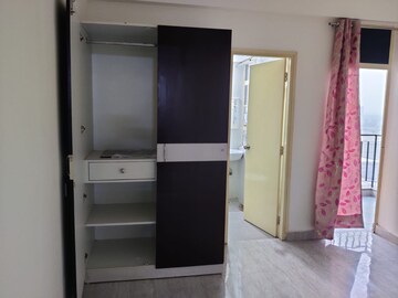 Furnished Amenities in 2 BHK Apartment at Signature Global Synera, Sector 81 – for Rent