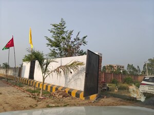  Plot – Exterior View View at Sultanpur Road - for Sale