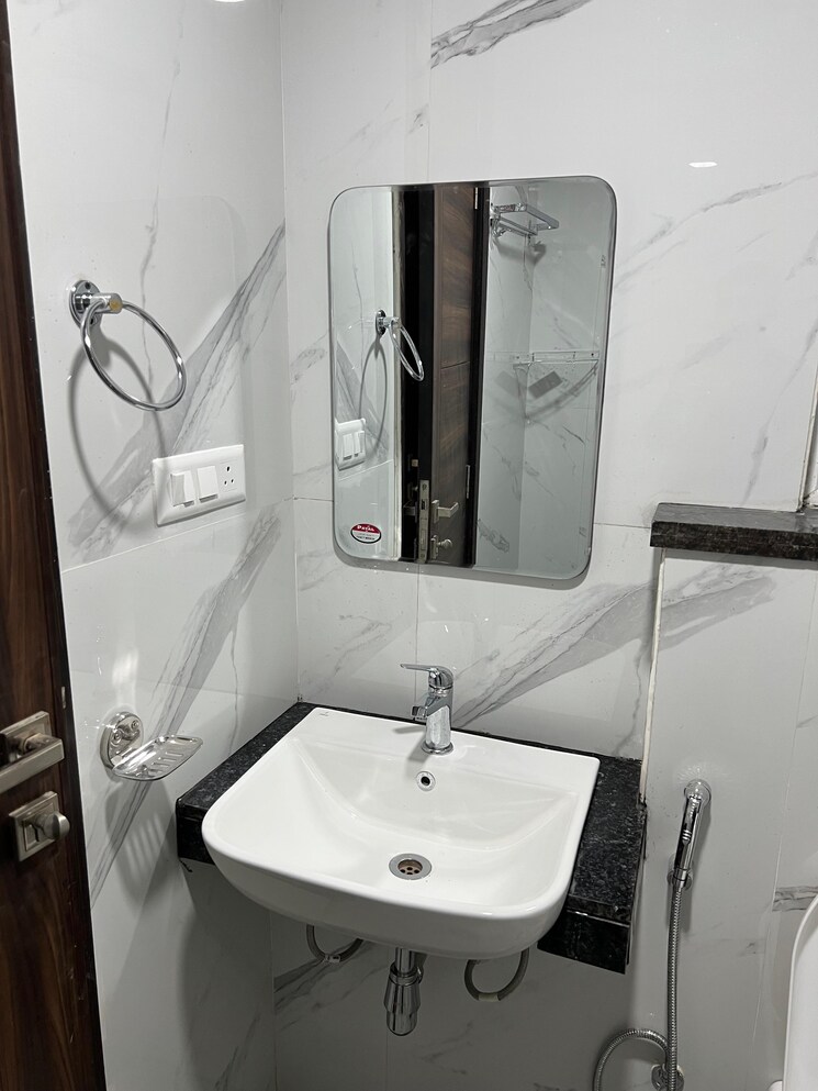 Bathroom, smart-world-gems 3.5 Bedroom 1495 Sq.Ft. Apartment In Sector 89 Gurgaon 9077396