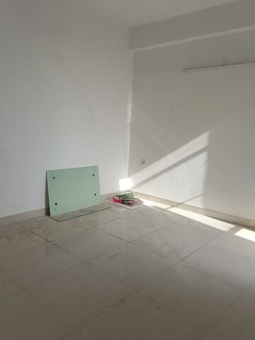 Room in 1 BHK Apartment at Signature Global Synera, Sector 81 – for Rent