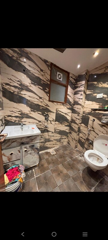 Team Area in 3 BHK Builder Floor at Saket – for Rent