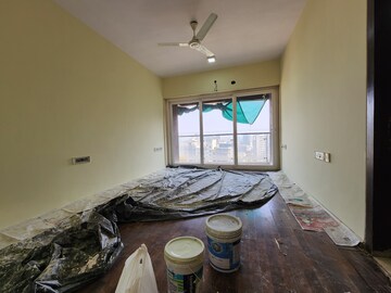 Bedroom in 3 BHK Apartment at RNA Continental, Chembur – for Rent