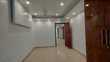 Room in 3 BHK Builder Floor at Sector 14 – for Sale