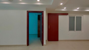 Room in 3 BHK Builder Floor at Sector 14 – for Sale