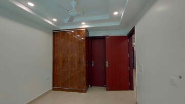 Room in 3 BHK Builder Floor at Sector 14 – for Sale