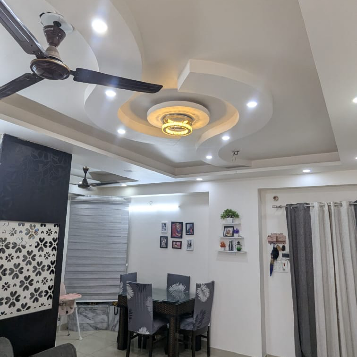 3 BHK Apartment For Sale in VVIP Addresses