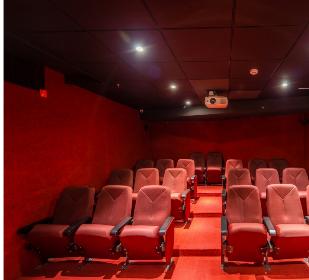 2 BHK Apartment For Rent in Gurukrupa Marina Enclave