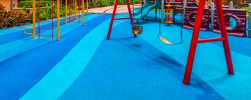 Swimming Pool in 2 BHK Apartment at Gurukrupa Marina Enclave, Malad West – for Rent