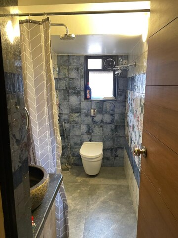 Bathroom in 3 BHK Villa at Porvorim – for Rent