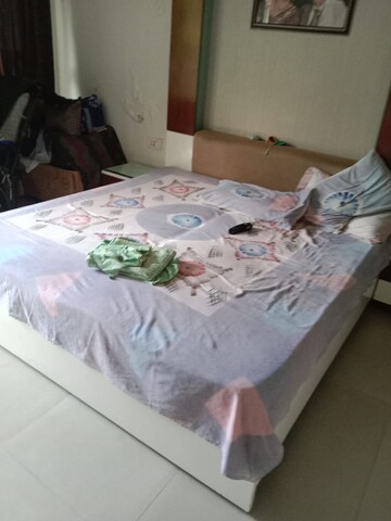 Bedroom in 3 BHK Apartment at Cameron Courts, Sector 43 – for Rent