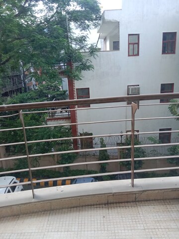 3 BHK Apartment For Rent in Cameron Courts, Sector 43