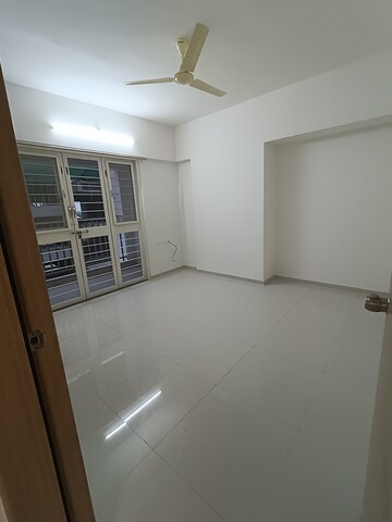 Room in 3 BHK Apartment at V Top Valonia, Punawale – for Rent