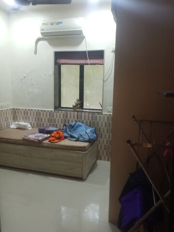 Bedroom in 3 BHK Apartment at Je And Vee Om Trimurti, Malad East – for Rent